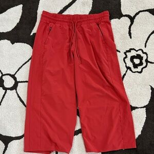 Athleta Cropped lightweight pant 10p